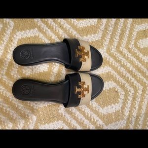 Tory Burch slide. New. Never been worn.